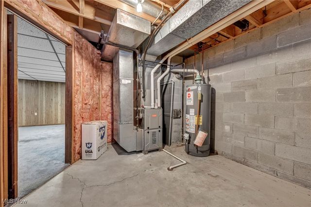 2775 Oakview Circle, Broadview Heights, OH 44147