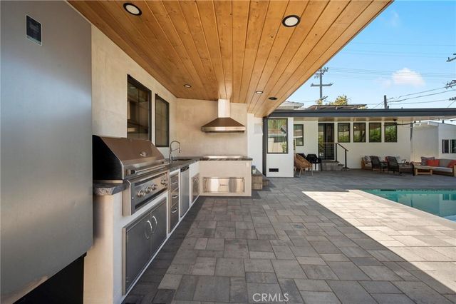 7911 Hillrose Street, Sunland, CA 91040
