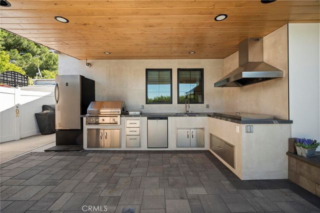 7911 Hillrose Street, Sunland, CA 91040