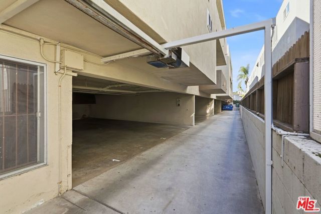 425 E Tamarack Avenue, Inglewood, CA 90301