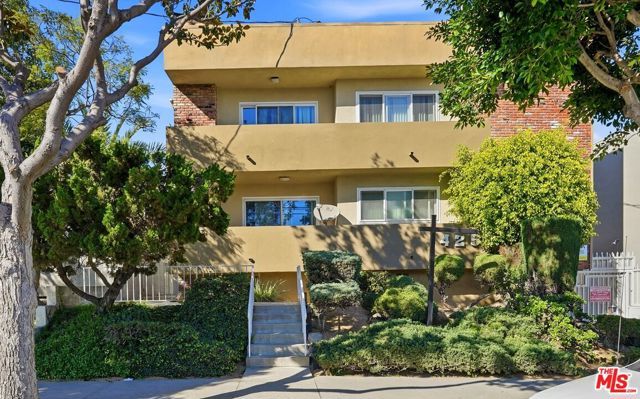 425 E Tamarack Avenue, Inglewood, CA 90301