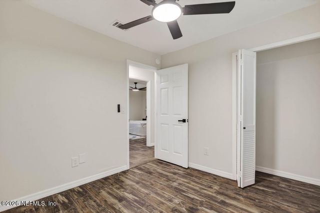 1807 SHANNON LAKE Drive, Middleburg, FL 32068