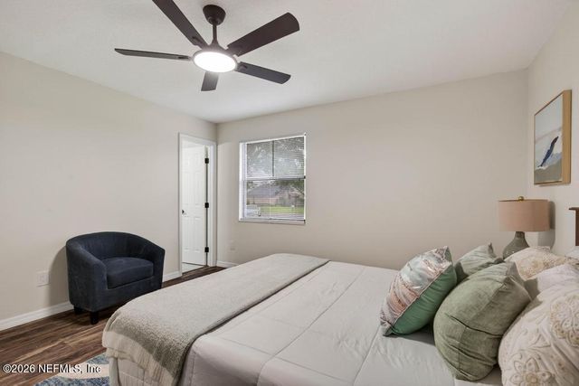 1807 SHANNON LAKE Drive, Middleburg, FL 32068