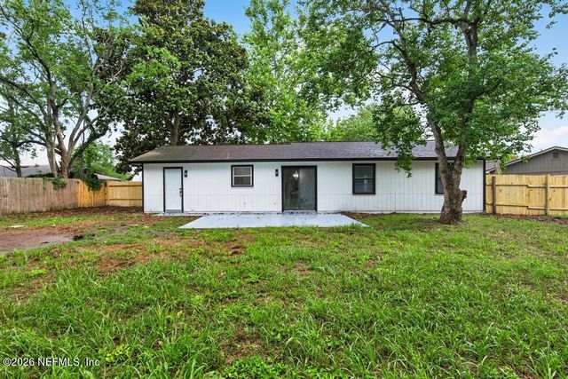 1807 SHANNON LAKE Drive, Middleburg, FL 32068