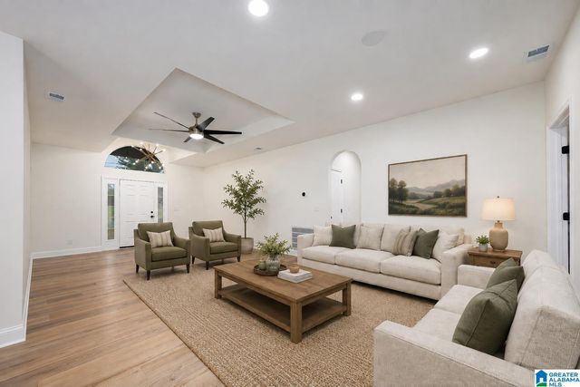 2808 8TH STREET NE, Center Point, AL 35215
