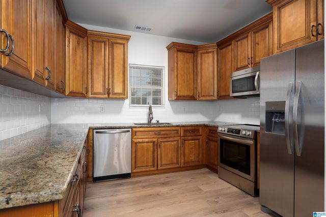 2808 8TH STREET NE, Center Point, AL 35215