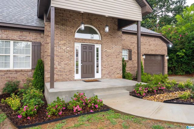 2808 8TH STREET NE, Center Point, AL 35215