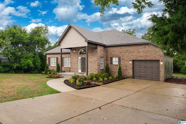 2808 8TH STREET NE, Center Point, AL 35215