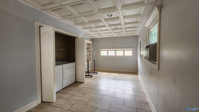 11402 SE Hillwood Drive, Huntsville, AL 35803