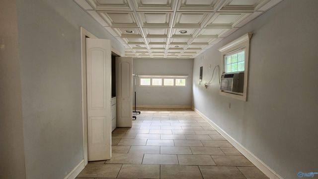 11402 SE Hillwood Drive, Huntsville, AL 35803