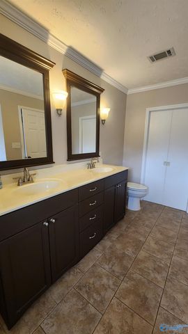 11402 SE Hillwood Drive, Huntsville, AL 35803