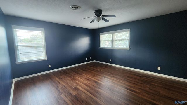 11402 SE Hillwood Drive, Huntsville, AL 35803