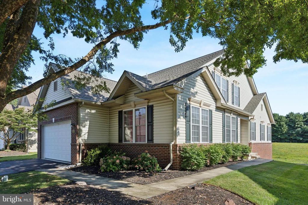 299 KINGSFIELD DR, Souderton, PA 18964