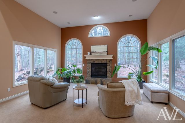 6250 Cannon Highlands Drive NE, Belmont, MI 49306