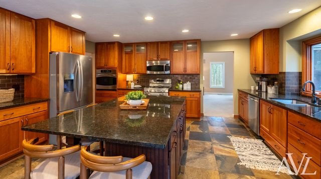 6250 Cannon Highlands Drive NE, Belmont, MI 49306