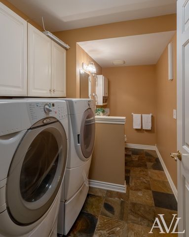 6250 Cannon Highlands Drive NE, Belmont, MI 49306