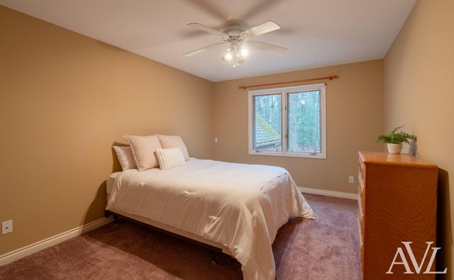 6250 Cannon Highlands Drive NE, Belmont, MI 49306