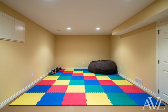 6250 Cannon Highlands Drive NE, Belmont, MI 49306