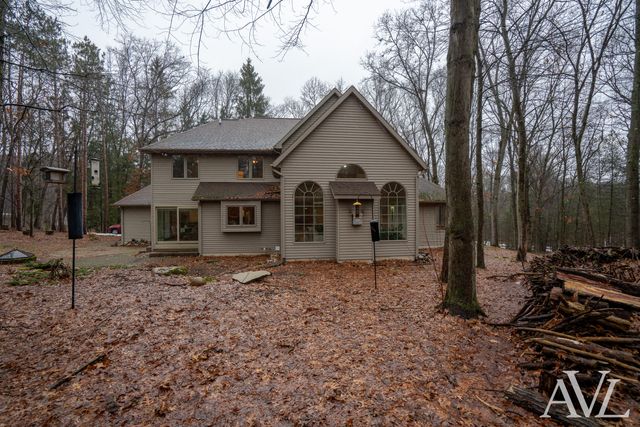 6250 Cannon Highlands Drive NE, Belmont, MI 49306