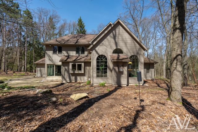 6250 Cannon Highlands Drive NE, Belmont, MI 49306