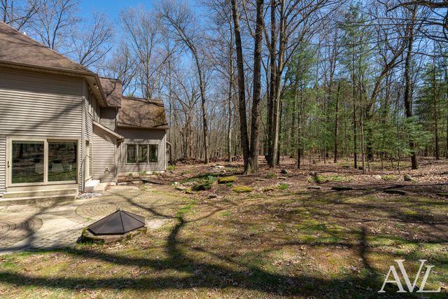 6250 Cannon Highlands Drive NE, Belmont, MI 49306
