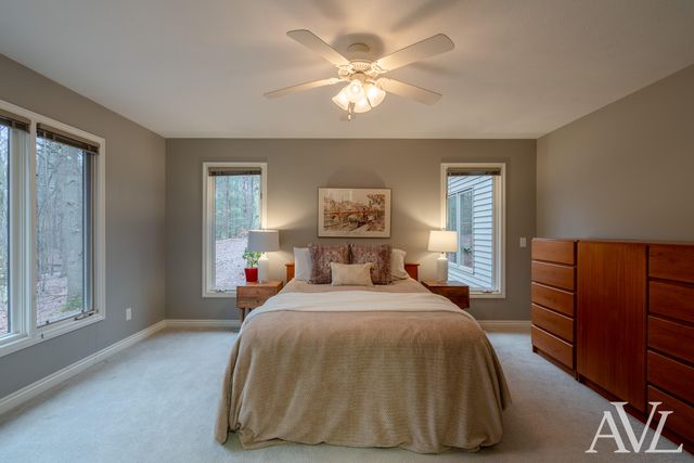 6250 Cannon Highlands Drive NE, Belmont, MI 49306