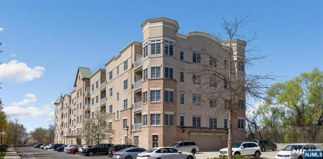 3109 Windsor Park Court, Englewood, NJ 07631