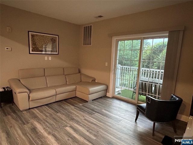 3109 Windsor Park Court, Englewood, NJ 07631