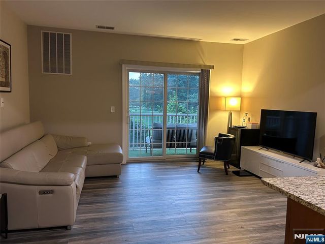 3109 Windsor Park Court, Englewood, NJ 07631