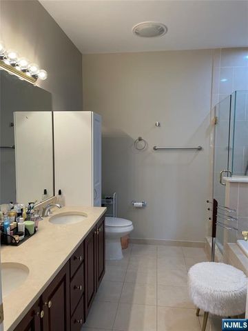 3109 Windsor Park Court, Englewood, NJ 07631