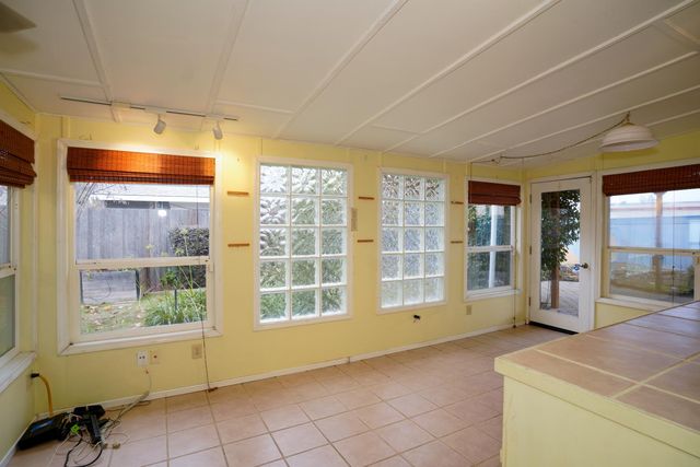 9699 Rudway Ct, Sacramento, CA 95827