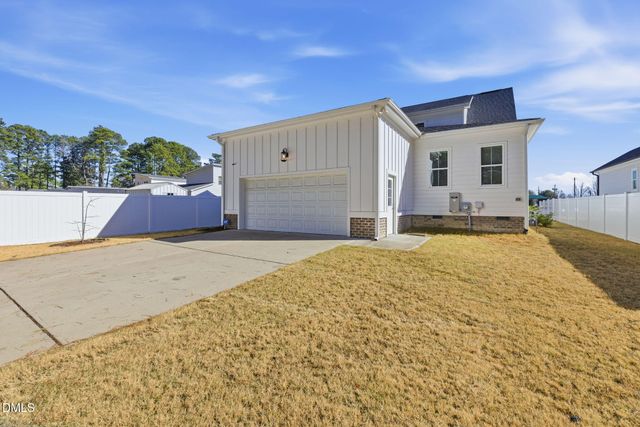 1230 S 2nd Street, Smithfield, NC 27577