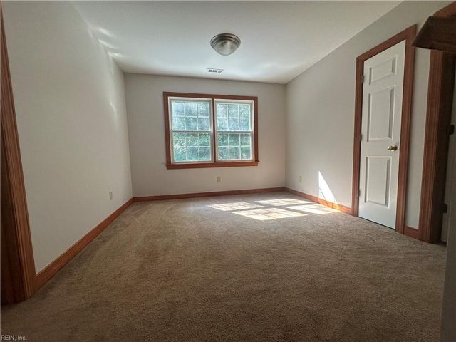 8811 Chipsin PATH, Gloucester, VA 23061