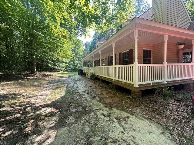 8811 Chipsin PATH, Gloucester, VA 23061