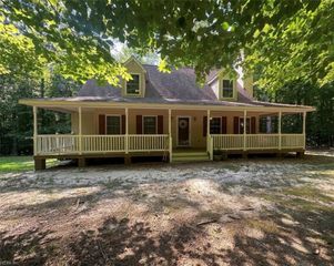 8811 Chipsin PATH, Gloucester, VA 23061