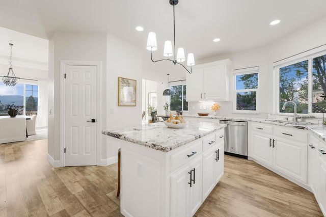 2360 Sunflower Circle, Gilroy, CA 95020