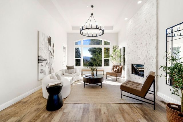 2360 Sunflower Circle, Gilroy, CA 95020