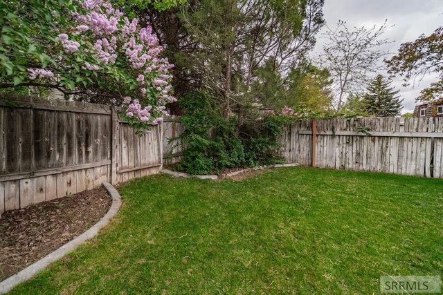 2325 Balboa Drive, Idaho Falls, ID 83404