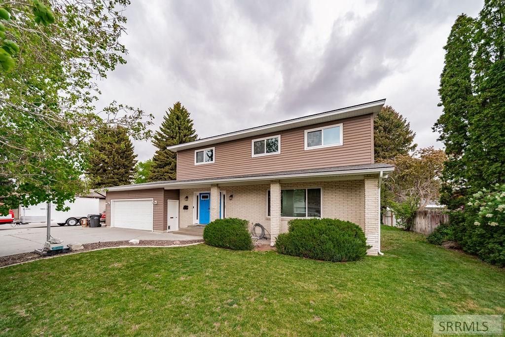 Image 2 of property listing at 2325 Balboa Drive, Idaho Falls, ID 83404