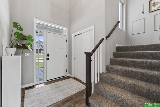 21819 G Street, Elkhorn, NE 68022