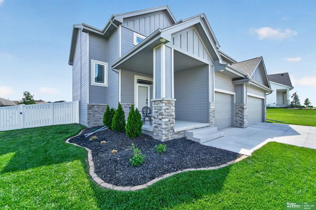 21819 G Street, Elkhorn, NE 68022