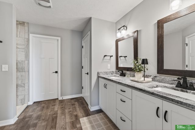 21819 G Street, Elkhorn, NE 68022