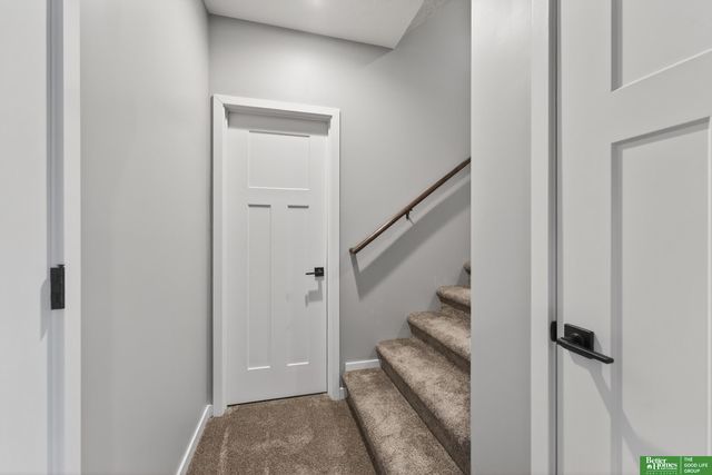 21819 G Street, Elkhorn, NE 68022