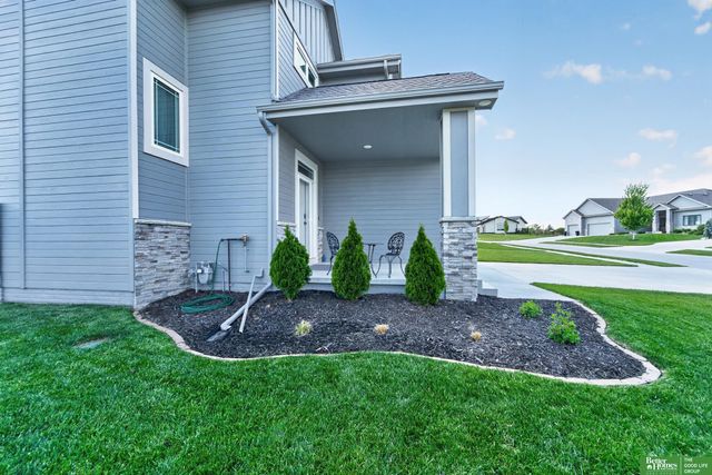 21819 G Street, Elkhorn, NE 68022