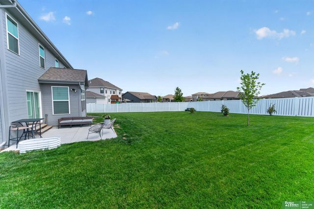 21819 G Street, Elkhorn, NE 68022