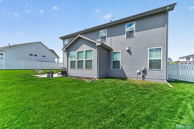 21819 G Street, Elkhorn, NE 68022