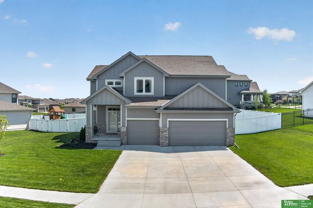 21819 G Street, Elkhorn, NE 68022