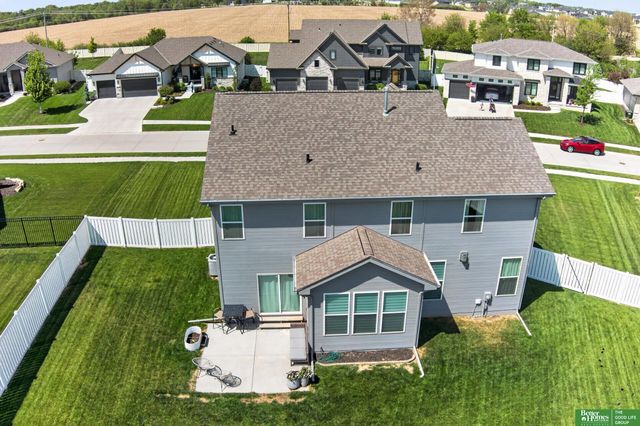 21819 G Street, Elkhorn, NE 68022