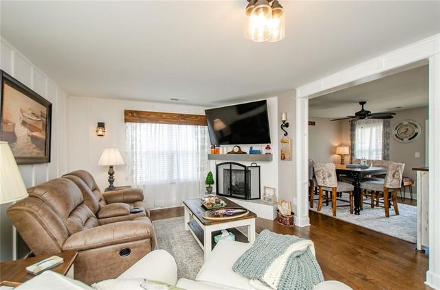 103 Academy Lane, Canton, GA 30114