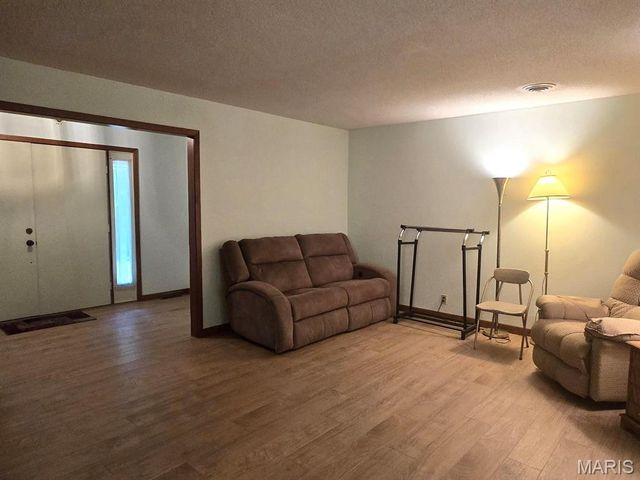 16043 County Road 624, Dexter, MO 63841